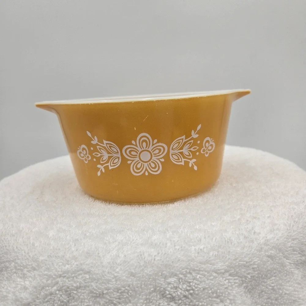 Vintage PYREX Butterfly Flower Gold Bowl Casserole Dish #473 - 1 quart